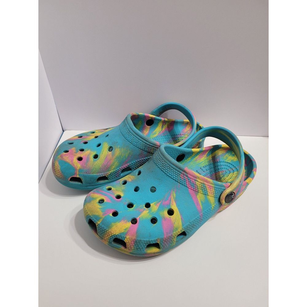 Girls Size 3 Tie Dye Croc Sandals R3